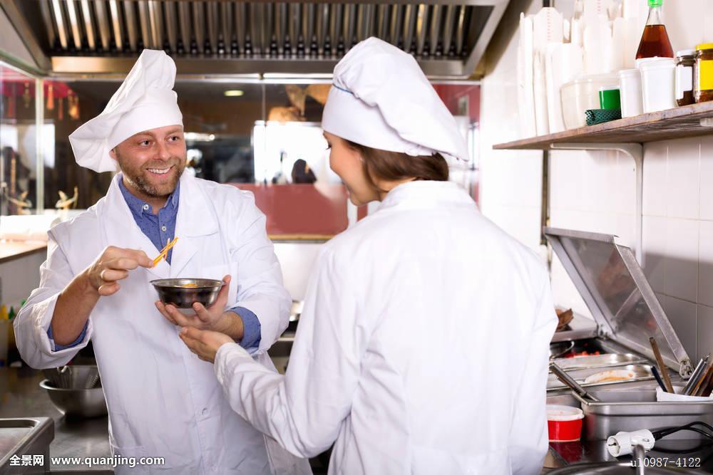 餐饮行业大而全”转向“小而美”