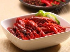 信良记小龙虾，舌尖的独特体验！