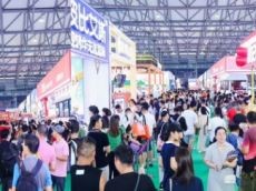 冒着39°高温去了加盟展，赚着了